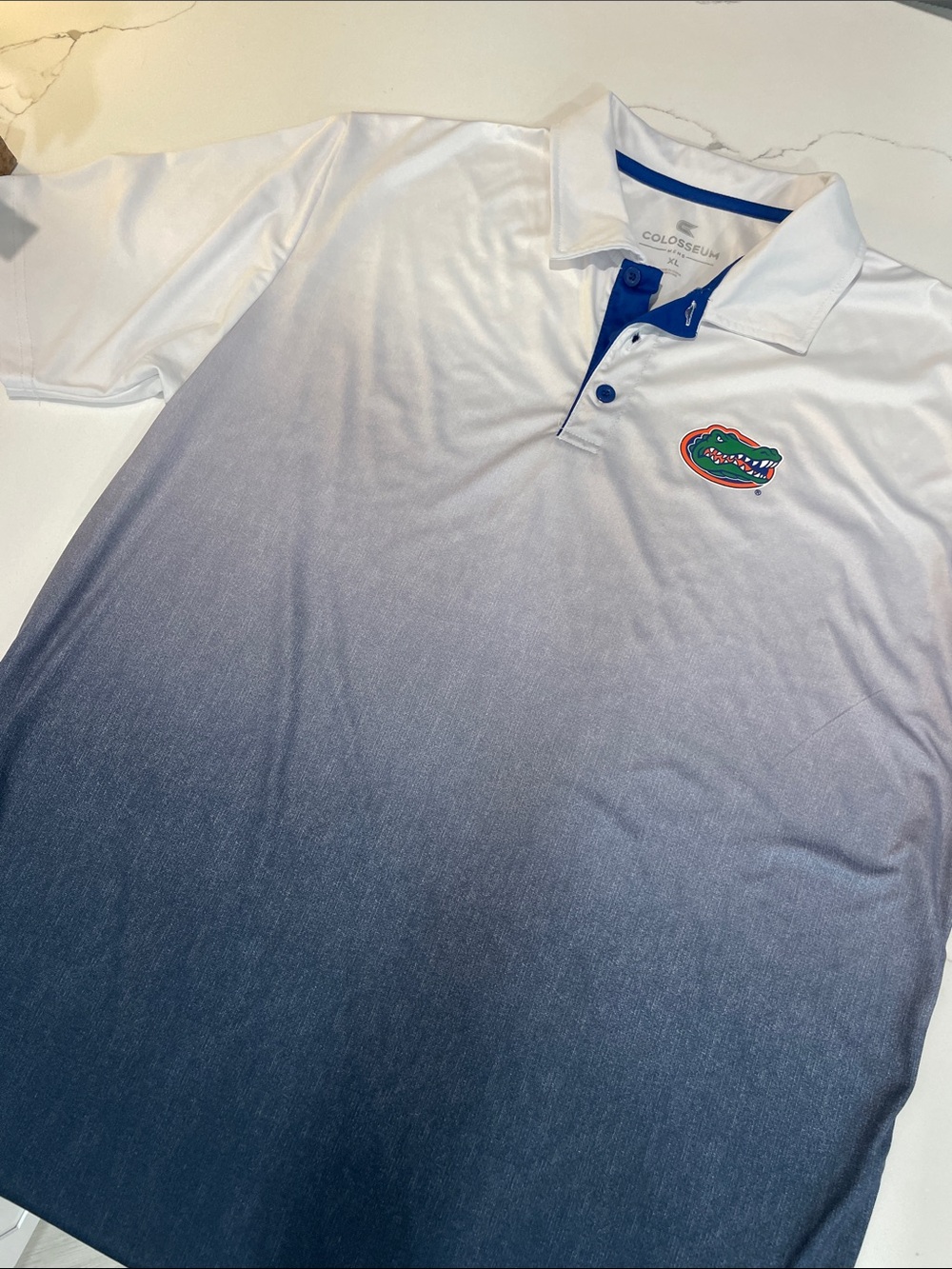 Colosseum White to Navy Ombre Gators Polo